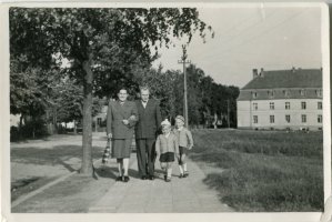Koniec ulicy Majewskiego koło straży pożarnej, z widokiem na Polewskiego
