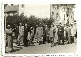 Rok ok.1960, pochód pierwszomajowy