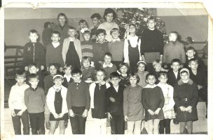 1968, styczeń 24.Choinka w szkole