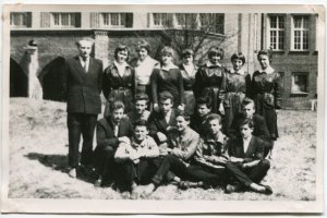 1958/59, kl.X, wych. Stanisław Łomża, (WB)