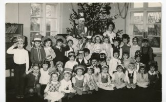Rok 1975, styczeń.Grupa dzieci,rocznik 1969.