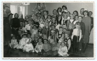 Chounka w przedszkolu, 1957