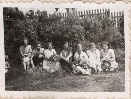 4. 25 czerwca 1953 roku. Komitet Rodzicielski z gronem pedagogicznym