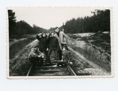 Od lewej: Andrzej Gąsiorowski, Grażyna Laudańska, Danuta Chojnacka, An-toni Bubienko, Barbara Portała.
