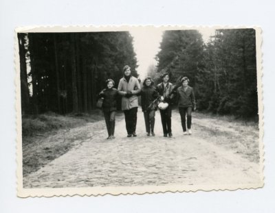 Od lewej: Danuta Chojnacka, Antoni Bubienko, Grażyna Laudańska, Jerzy Wójcik, Barbara Portała.